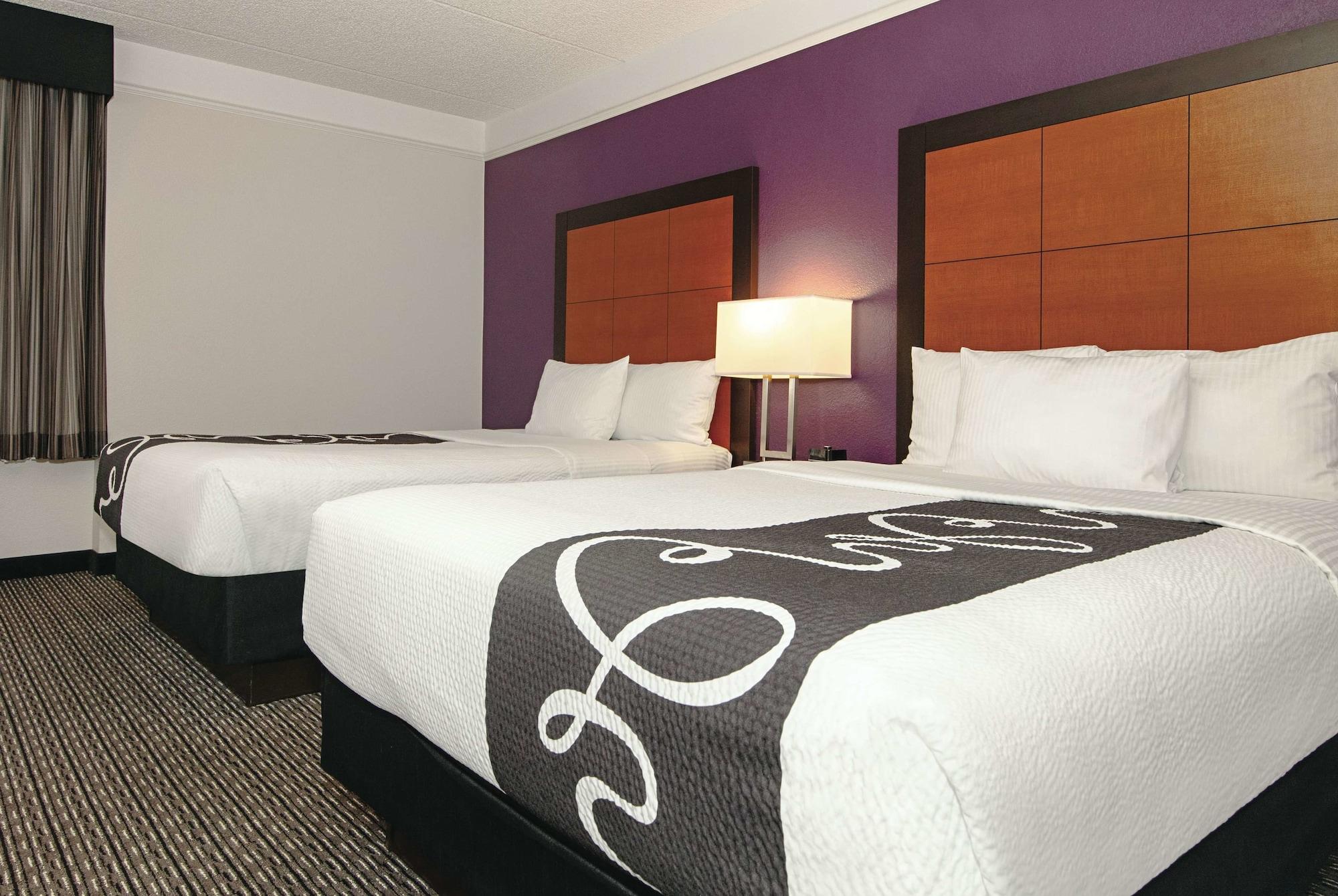 La Quinta Inn & Suites By Wyndham Ontario Airport Экстерьер фото